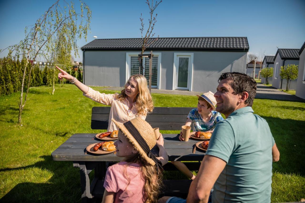 Scandi Village Zator Kültér fotó