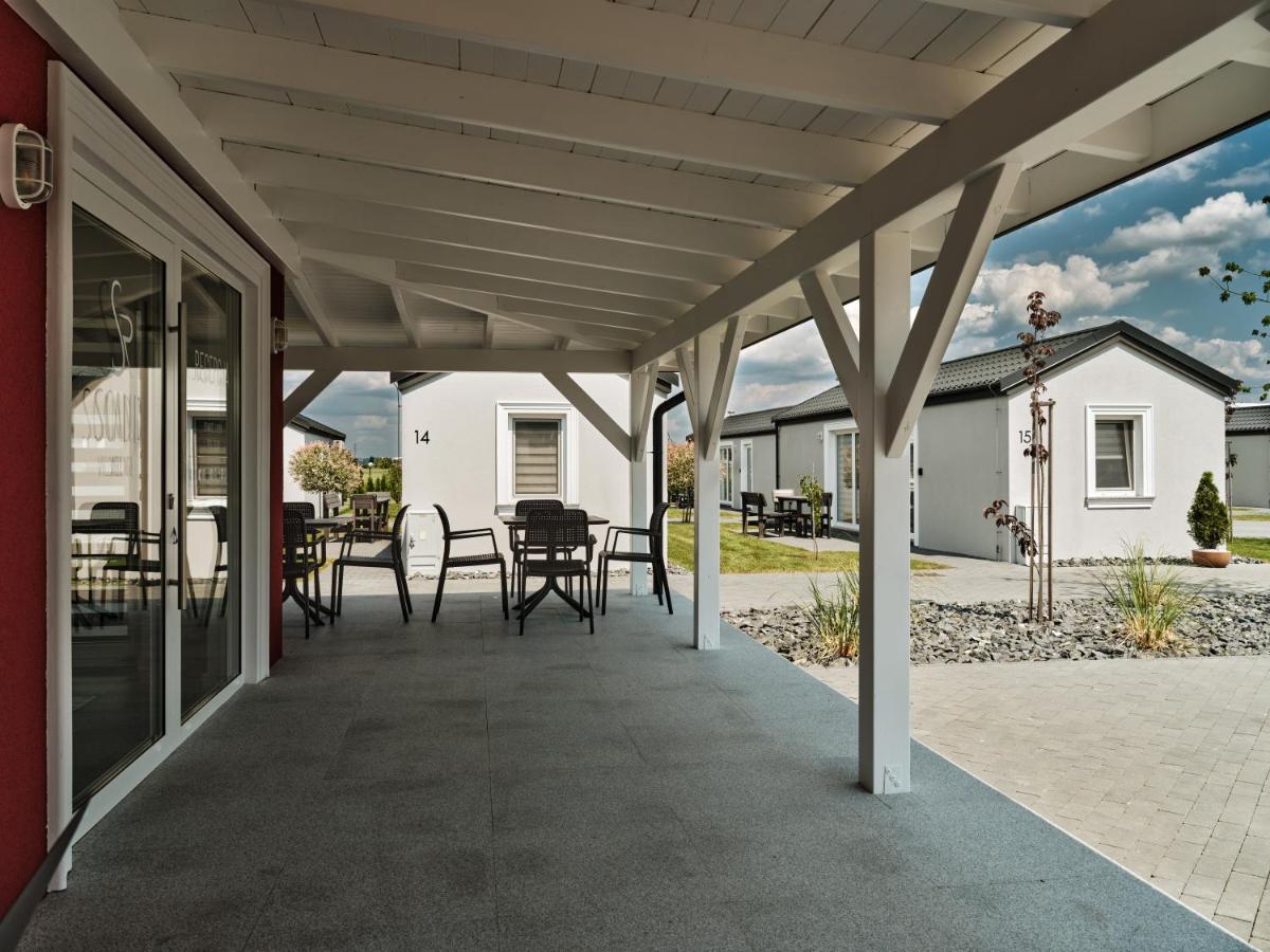 Scandi Village Zator Kültér fotó