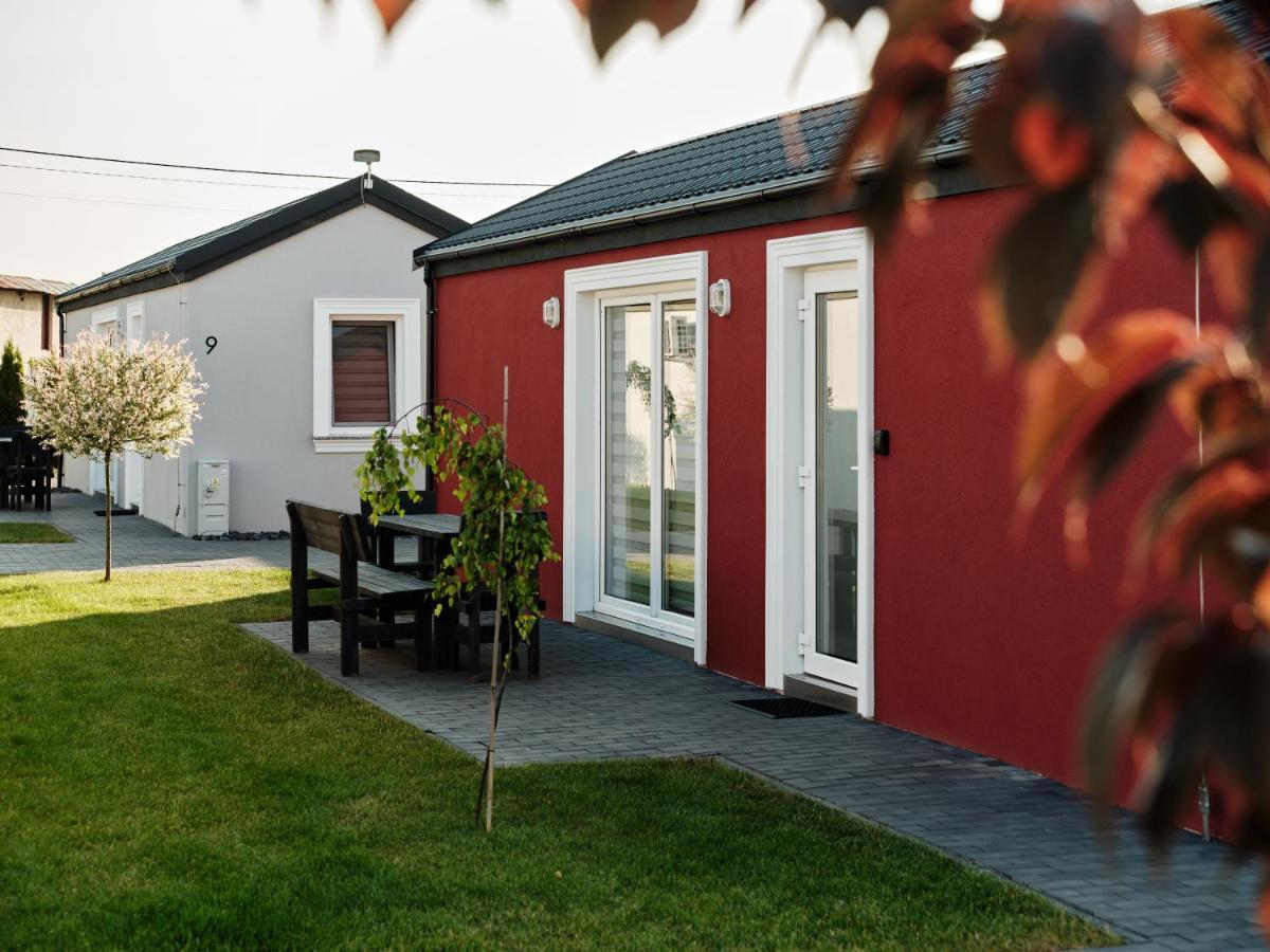 Scandi Village Zator Kültér fotó